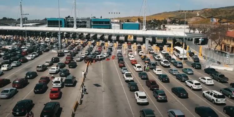 Cruce Fronterizo Tijuana-San Ysidro