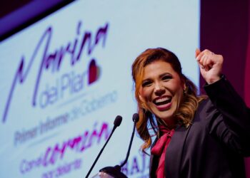 En evento masivo rinde su primer informe Marina del Pilar Ávila