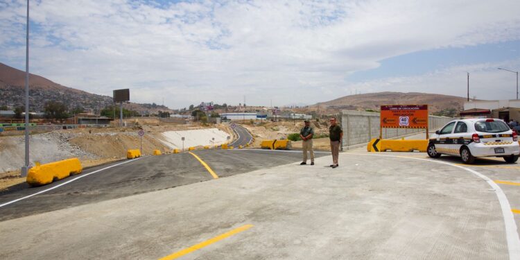 Cierran terraplén por lluvias en Tijuana