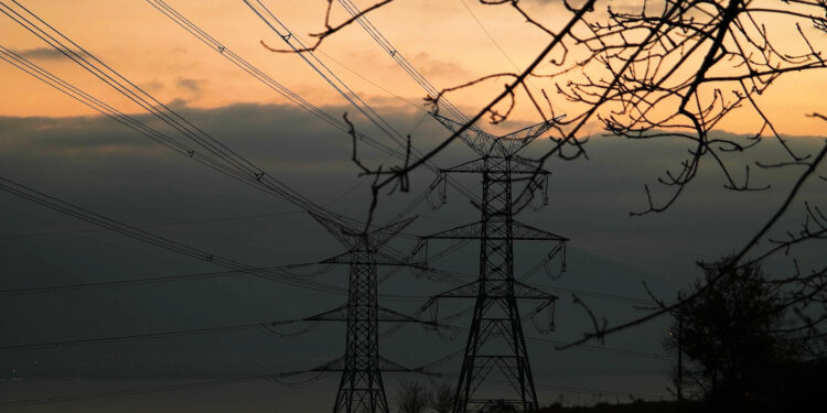 Descartan apagones por condiciones del clima