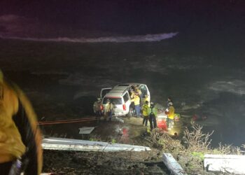 Rescatan a hombre en La Jolla