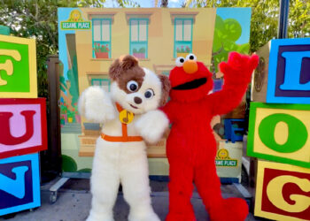 Tango y Elmo en Sesame Place San Diego