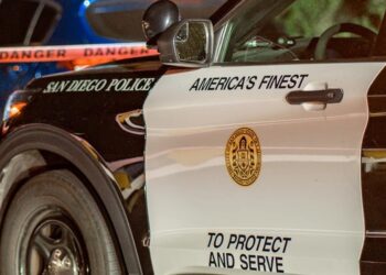 Investigan la muerte de un hombre tiroteado por la policía en City Heights