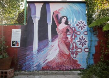 Inauguran mural de “La Faraona” en el bungalow 21