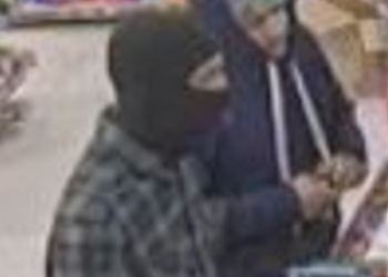 Detienen a jóvenes por asalto violento a un Oxxo