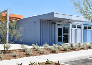 Inauguran nuevo albergue para personas sin hogar en North County