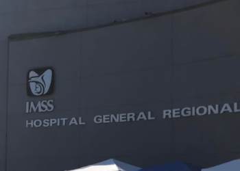 Personal del IMSS en Tijuana protesta pacíficamente tras despidos por negligencia