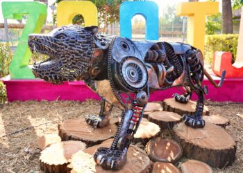Inauguran estatua de “PAMOTI” en Parque Morelos