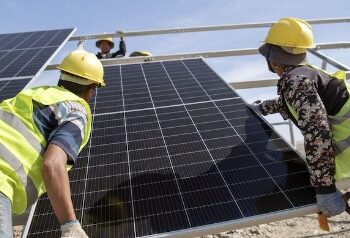 CFE desmiente rumores sobre la entrega gratuita de paneles solares