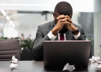 Proyecto de ley otorgaría el derecho a empleados a “desconectarse” terminada su jornada laboral