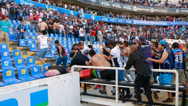 Generadores de violencia en estadios de futbol podrían ser sancionados con 2 a 6 años de prisión