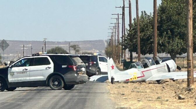 Choque de aviones en Lancaster deja un muerto y un herido