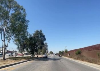 Posesionarios de Maclovio Rojas levantan bloqueo en la carretera Aeropuerto de Tijuana