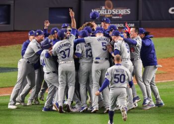 Dodgers conquistan la Serie Mundial en dramática victoria