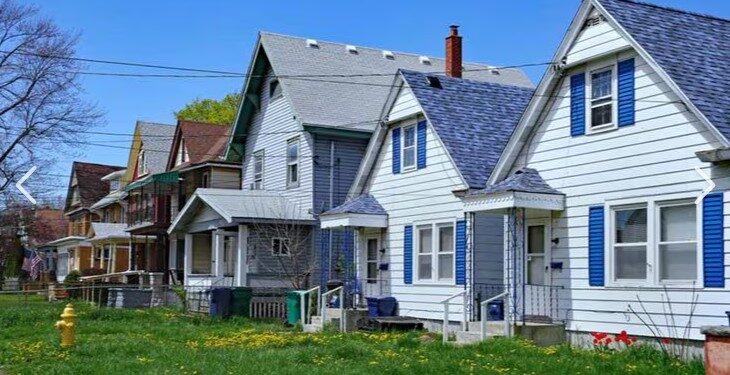Alto costo de la vivienda impulsa la migración a comunidades rurales en EUA