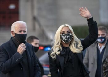 Oprah Winfrey y Lady Gaga encabezarán mitin demócrata en Filadelfia