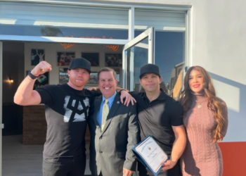 Canelo alvarez y john mccan