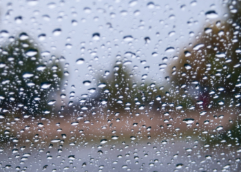 Tormenta invernal causa inundaciones y rescates en San Diego