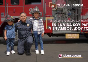 Reconocen a bomberos y policías de Tijuana en el día del padre