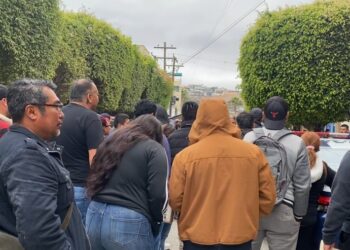 Engañados, sin dinero y sin trabajo, quedaron víctimas de fraude en Ensenada