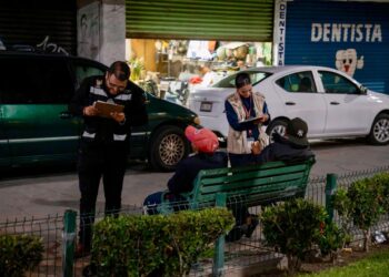 Tijuana realizó el primer censo nocturno de personas en situación de calle