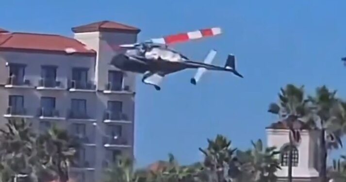 Helicóptero se estrella en Huntington Beach
