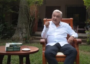 López Obrador regresaría a la política en defensa de la democracia y de Sheinbaum