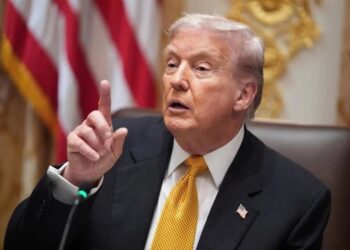Trump propone enviar fondos provenientes de los aranceles para servicios médicos de ciudadanos