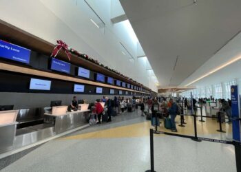 Aeropuerto de San Diego se prepara para una de las semanas más congestionadas del año