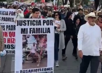 Personas de la Generación Z marcharon en Tijuana por justicia y paz en México