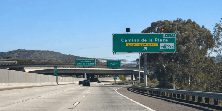 Anuncian cierres en I-5 Sur por obras en San Ysidro
