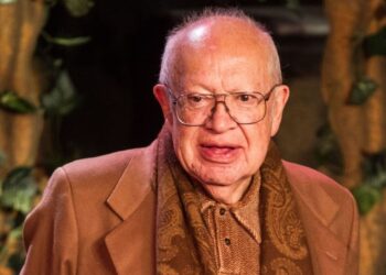 Eduardo Manzano, “El Polivoz”, muere a los 87 años