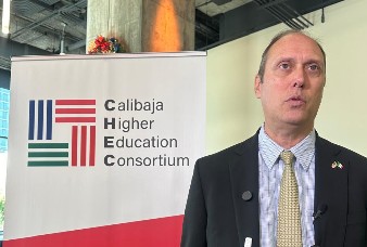 Menos estudiantes internacionales optan por Estados Unidos pese a ser admitidos