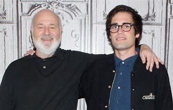 Hijo de Rob Reiner fue detenido por el presunto asesinato del cineasta y su esposa
