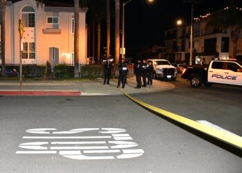 Tiroteo en Oceanside cerca de una escuela secundaria deja una persona herida