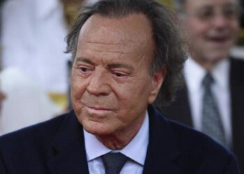 España investiga acusaciones de abuso sexual contra Julio Iglesias