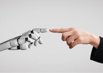 Advierten sobre riesgos emocionales en relaciones románticas con inteligencia artificial