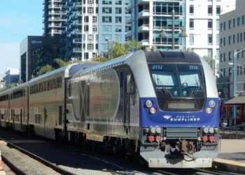 Suspenderán temporalmente el servicio ferroviario costero entre San Diego y Oceanside