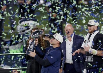 Los Seattle Seahawks se ponen oficialmente a la venta