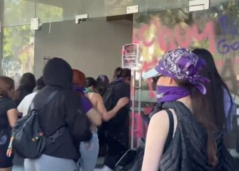 Marcha del 8M recorrió la zona río Tijuana con consignas por justicia y contra la violencia de género