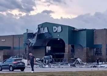 Tormentas y tornados dejaron al menos seis muertos en Michigan y Oklahoma