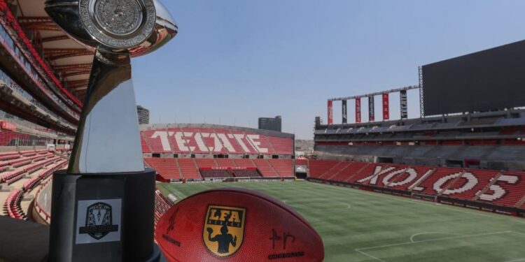 El trofeo de la LFA ya está en el Estadio Caliente