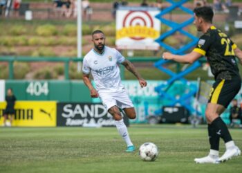 Disputa de la pelota entre San Diego y New Mexico