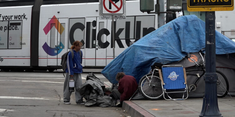 Personas en la calle de San Diego