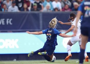 El San Diego Wave batalló para logar la igualada en casa.