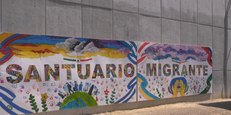 Firman nuevo convenio en apoyo a familias y niños migrantes en Baja California