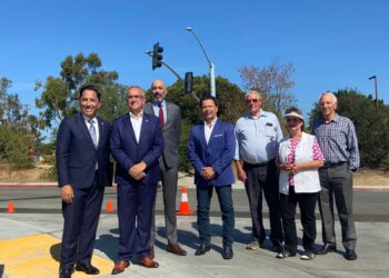 Nuevo semáforo en Ciudad Universitaria, limitará la cantidad de lesiones de tránsito en esta comunidad
