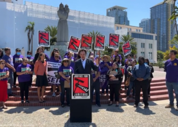 Trabajadores de intendencia buscan mejores condiciones laborales en San Diego