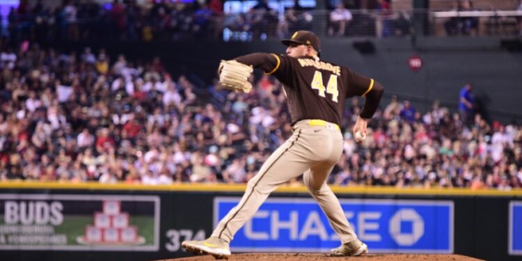 Joe Musgrove en el cerrito de las responsabilidades ante los Diamondbacks.