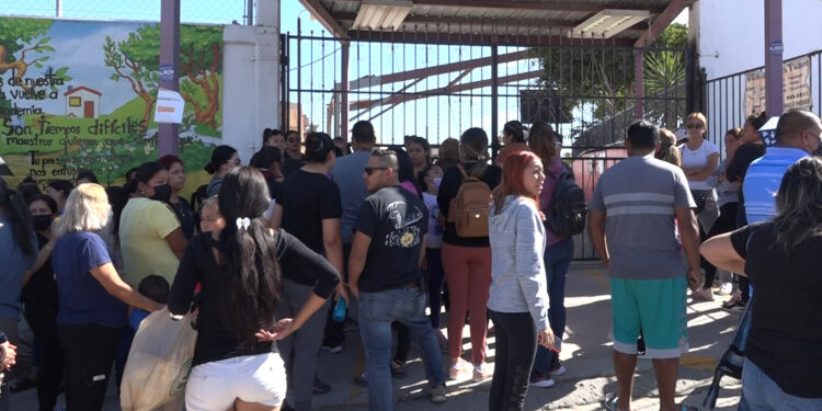 Protesta en escuela